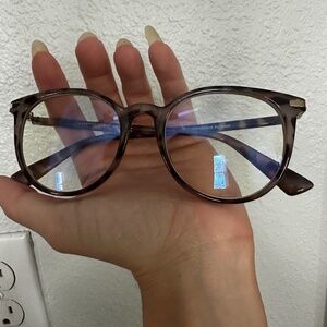 Blue light glasses tortoiseshell